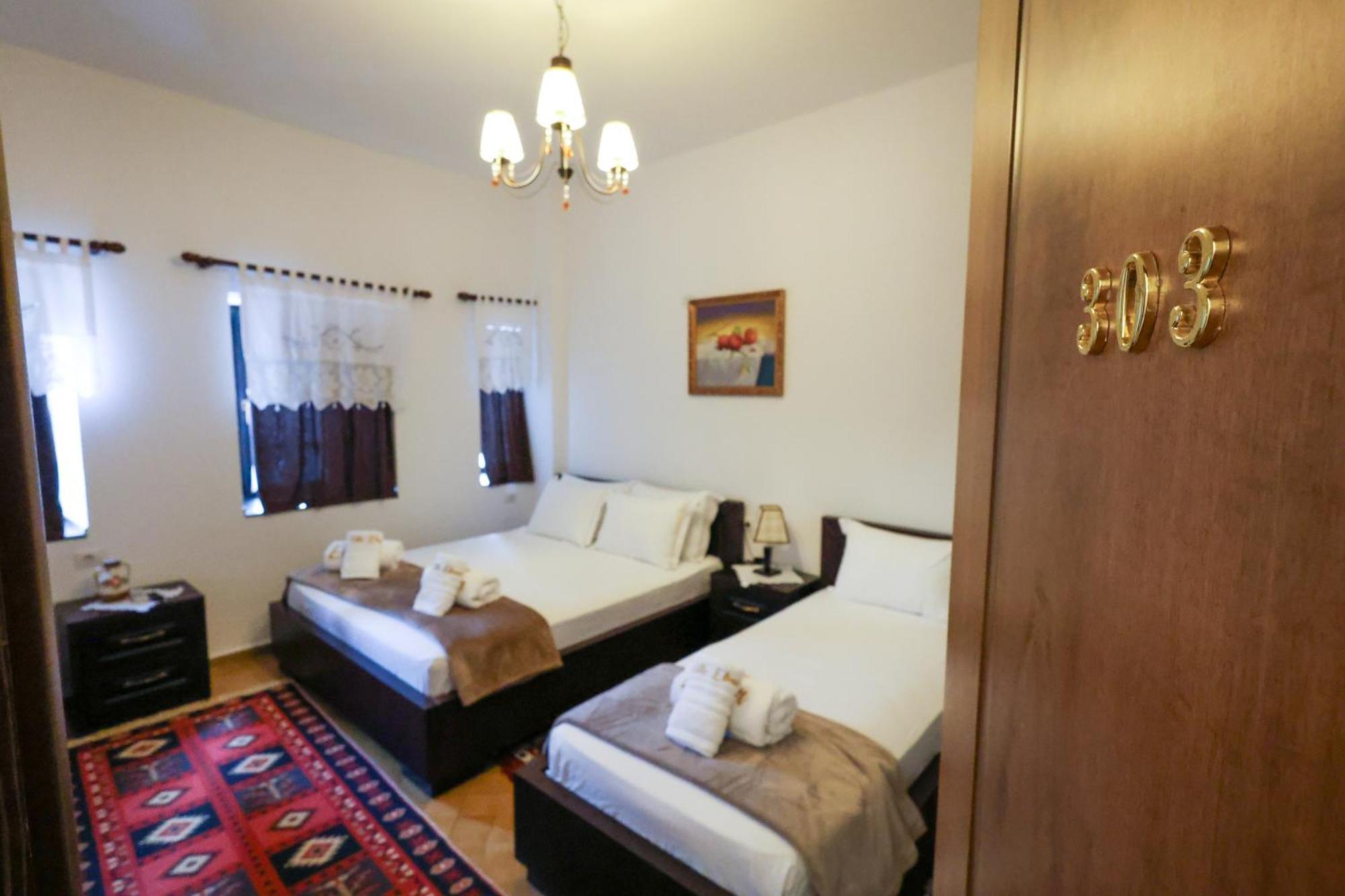 Villa Elmar Берат Экстерьер фото